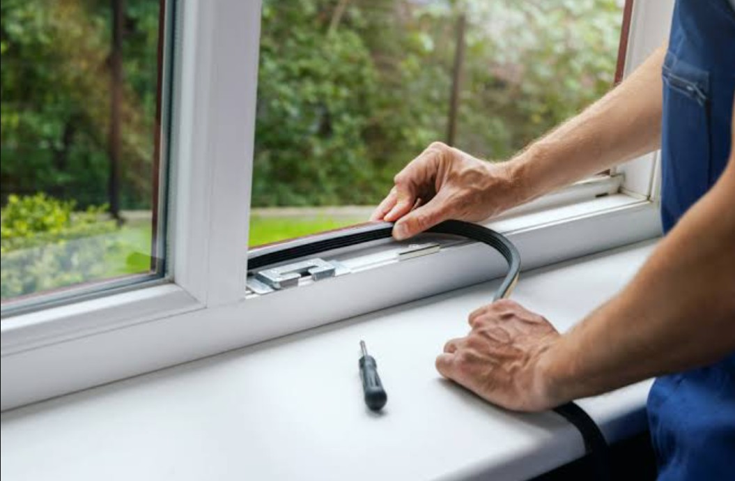 تعویض پنجره قدیمی با پنجره دوجداره UPVC بدون تخریب