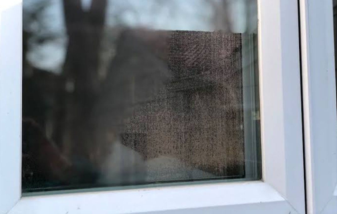 علت تغییر رنگ پنجره دوجداره UPVC و روشهای رفع آن
